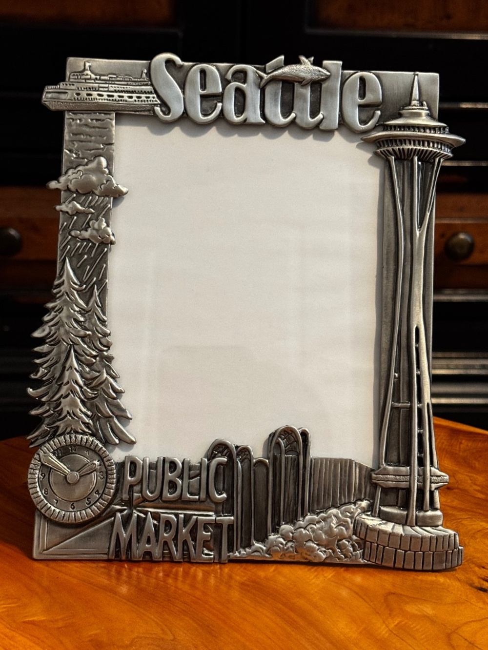 Pewter Seattle Scene Picture Frame for 5x7" Photos